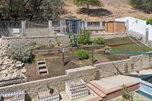 1806 Cherry Hill Rd, Santa Paula, CA 93060 - Photo 53