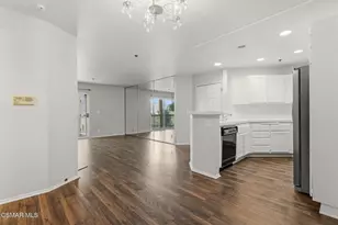 5728 Oak Bend Ln, Oak Park, CA 91377 - Photo 13