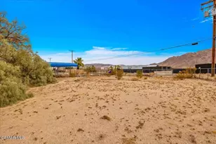 6877 Pine Ave, 29 Palms MCB, CA 92277 - Photo 29