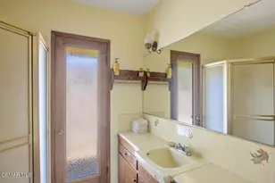 580 Mountain Green Dr, Calabasas, CA 91302 - Photo 25