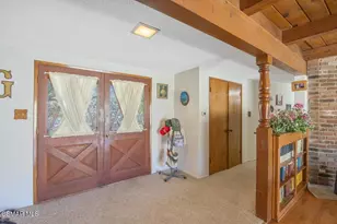580 Mountain Green Dr, Calabasas, CA 91302 - Photo 39