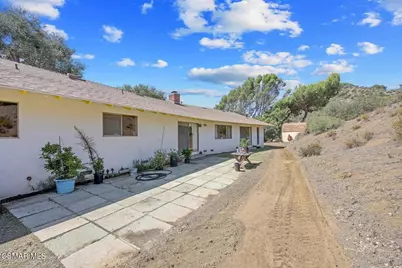580 Mountain Green Drive, Calabasas, CA 91302 - Photo 17