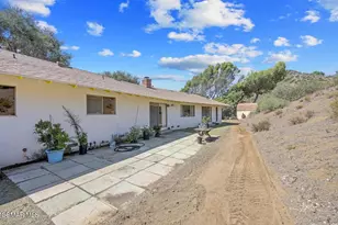 580 Mountain Green Dr, Calabasas, CA 91302 - Photo 17