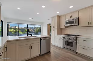 32026 Canterhill Pl, Westlake Village, CA 91361 - Photo 5