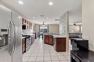 28318 Milbrook Pl, Castaic, CA 91384 - Photo 5
