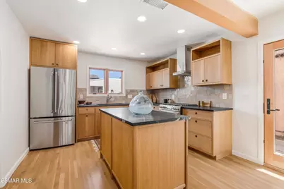 115 W Center Street, Ventura, CA 93001 - Photo 3