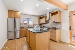 115 W Center St, Ventura, CA 93001 - Photo 3