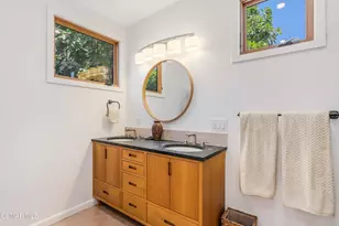 115 W Center St, Ventura, CA 93001 - Photo 17
