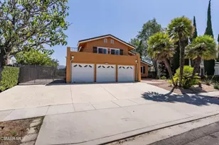 688 Velarde Dr, Thousand Oaks, CA 91360 - Photo 35