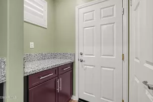 27470 Poppy Ct, Saugus, CA 91350 - Photo 11