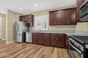 27470 Poppy Ct, Saugus, CA 91350 - Photo 9
