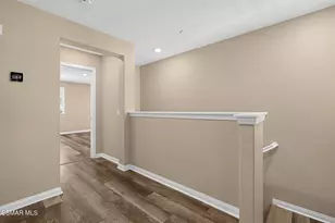 27470 Poppy Ct, Saugus, CA 91350 - Photo 13