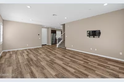 27470 Poppy Court, Saugus, CA 91350 - Photo 5