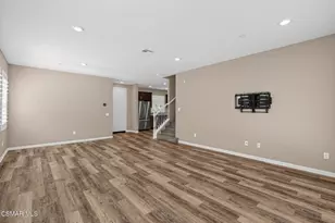 27470 Poppy Ct, Saugus, CA 91350 - Photo 5