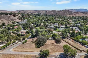 5631 Foothill Dr, Agoura Hills, CA 91301 - Photo 33