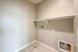 1953 Cottage Dr, Simi Valley, CA 93065 - Photo 29
