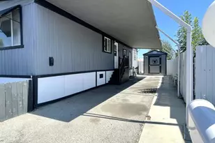 21500 Lassen Street, Chatsworth, CA 91311 - Photo 15
