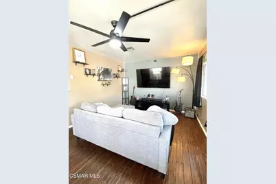 21500 Lassen Street #117, Chatsworth, CA 91311 - Photo 7