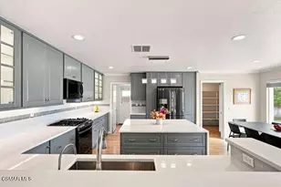 32604 Ridge Top Ln, Castaic, CA 91384 - Photo 19