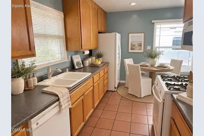 2322 Charlemagne Avenue, Long Beach, CA 90815 - Photo 5