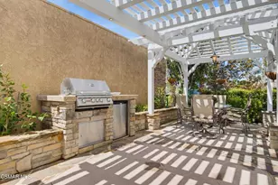 3927 Fairbreeze Cir, Westlake Village, CA 91361 - Photo 43