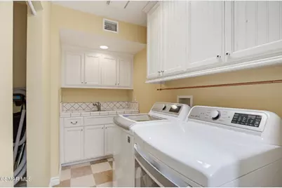 3927 Fairbreeze Circle, Westlake Village, CA 91361 - Photo 23