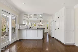 3927 Fairbreeze Cir, Westlake Village, CA 91361 - Photo 19