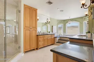 3927 Fairbreeze Cir, Westlake Village, CA 91361 - Photo 33