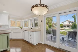 3927 Fairbreeze Cir, Westlake Village, CA 91361 - Photo 15