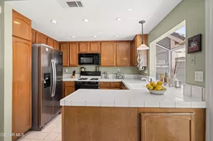 345 Jeremiah Dr, Simi Valley, CA 93065 - Photo 9