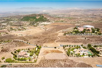 70 Presidential Drive, Simi Valley, CA 93065 - Photo 3