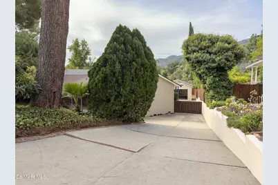 3932 Mayfield Avenue, Glendale, CA 91214 - Photo 3