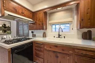 3932 Mayfield Ave, Glendale, CA 91214 - Photo 13
