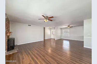 22671 Barcotta Drive, Saugus, CA 91350 - Photo 9