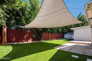 5736 Le Sage Ave, Woodland Hills, CA 91367 - Photo 29