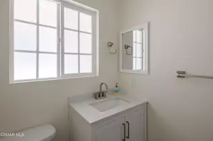 5736 Le Sage Ave, Woodland Hills, CA 91367 - Photo 25