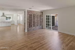 5736 Le Sage Ave, Woodland Hills, CA 91367 - Photo 13