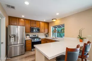 6075 Fremont Cir, Camarillo, CA 93012 - Photo 13