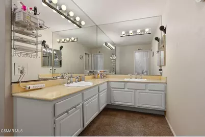 115 Los Padres Drive, Thousand Oaks, CA 91361 - Photo 23