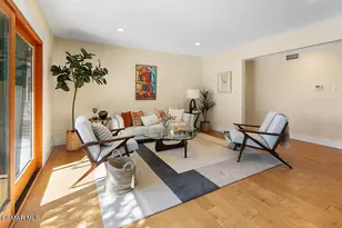 5156 Dumont Pl, Woodland Hills, CA 91364 - Photo 17