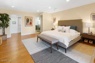 5156 Dumont Pl, Woodland Hills, CA 91364 - Photo 23