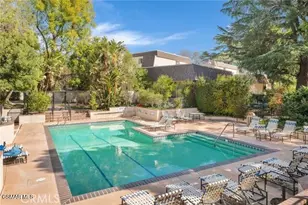 6201 Shoup Ave, Woodland Hills, CA 91367 - Photo 49