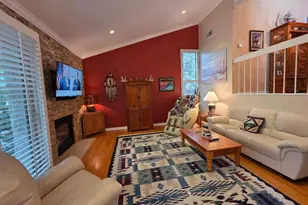 6201 Shoup Ave, Woodland Hills, CA 91367 - Photo 7