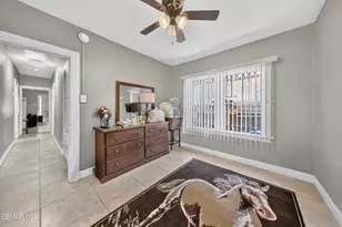 535 54th St, Los Angeles, CA 90037 - Photo 5