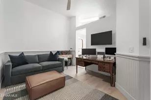 5473 Spanish Oak Ln, Oak Park, CA 91377 - Photo 25