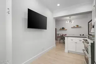 5473 Spanish Oak Ln, Oak Park, CA 91377 - Photo 11