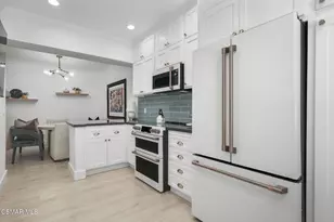 5473 Spanish Oak Ln, Oak Park, CA 91377 - Photo 7