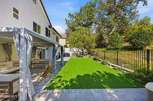 5068 Benedict Ct, Oak Park, CA 91377 - Photo 31