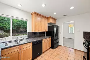 812 Chaparral Ct, Thousand Oaks, CA 91320 - Photo 7