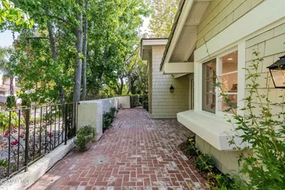 1719 Walker Cup Circle, Westlake Village, CA 91362 - Photo 9